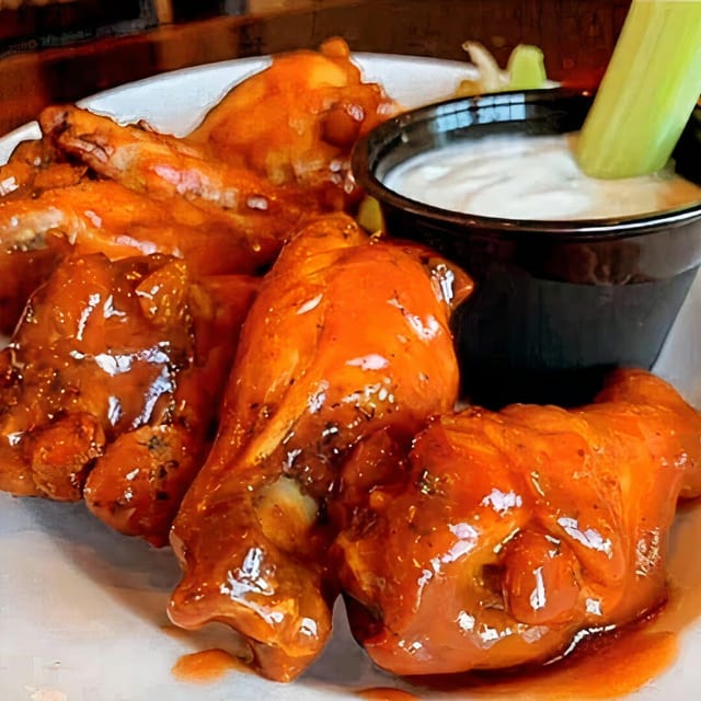 Casa Wings.